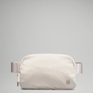 Lululemon Everything Belt Bag NWT in White Opal